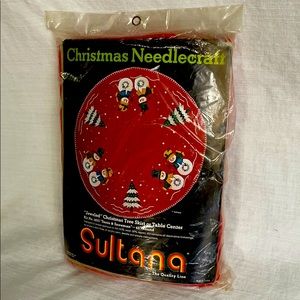 Sultana Christmas skirt kit NIP